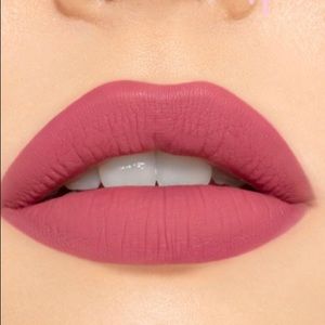 Risqué by Kylie Cosmetics